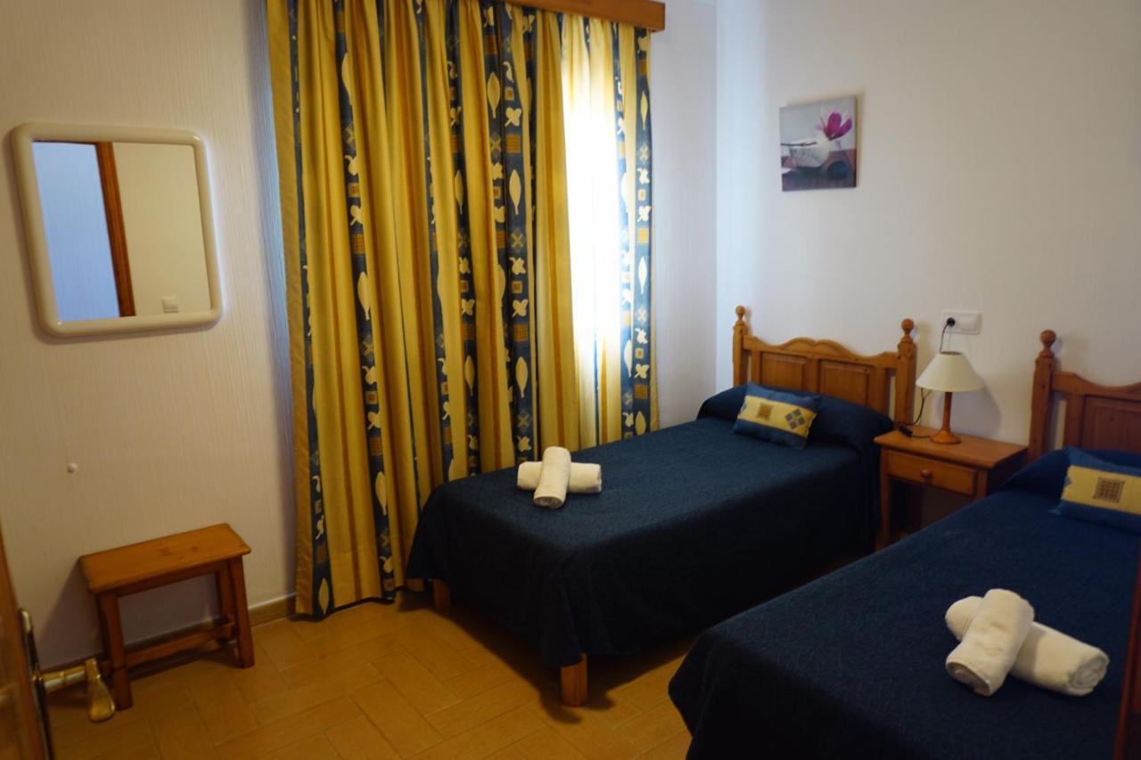 Apartamentos Punta Prima Beach מראה חיצוני תמונה