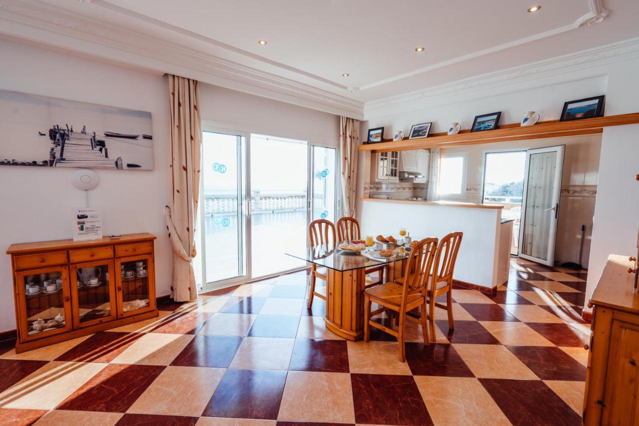 Apartamentos Punta Prima Beach מראה חיצוני תמונה